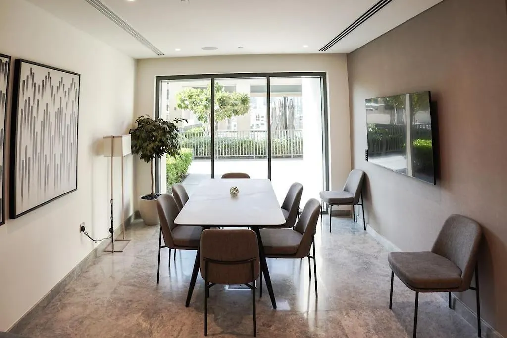Downtown Luxurious 1Br Near Dubai Mall And Fountain Apartment